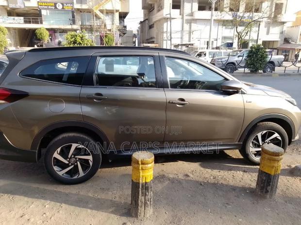 Toyota Rush 2022 Brown