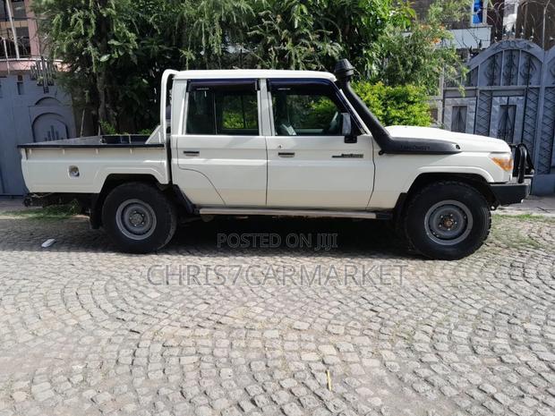 Toyota Land Cruiser 4.5 V8 TD 2018 White