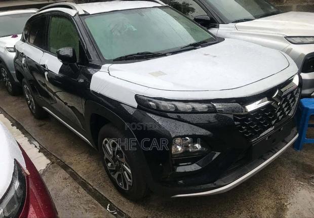 New Suzuki Fronx 2024 Gray
