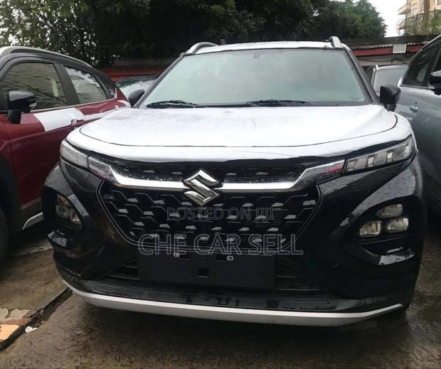 New Suzuki Fronx 2024 Gray
