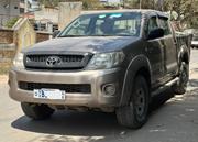 Toyota Hilux 2010 Gold for sale