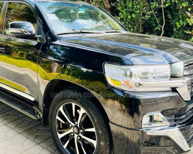Toyota Land Cruiser 2014 Gray