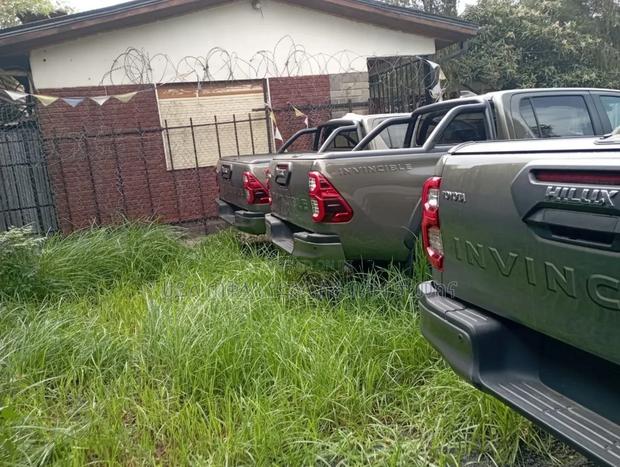 New Toyota Hilux 2024 Green