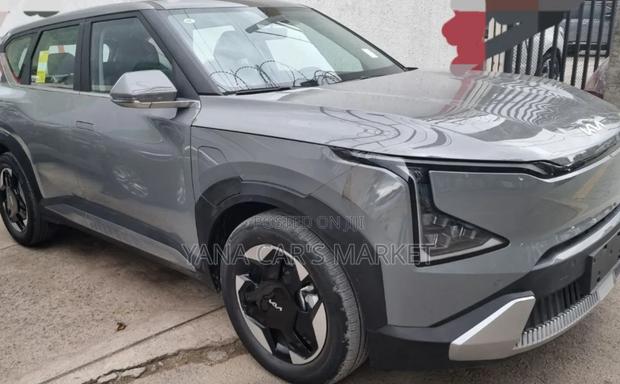 New Kia EV5 2025 Gray