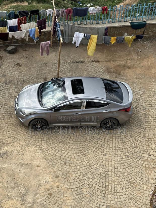 Hyundai Avante 2014 Gray