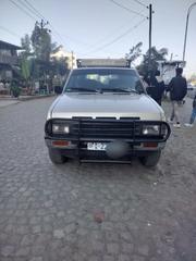 Nissan Pathfinder 1991 Gold for sale