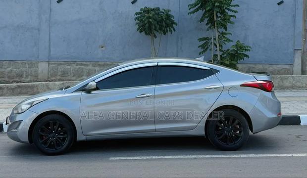 Hyundai Avante 2014 Silver