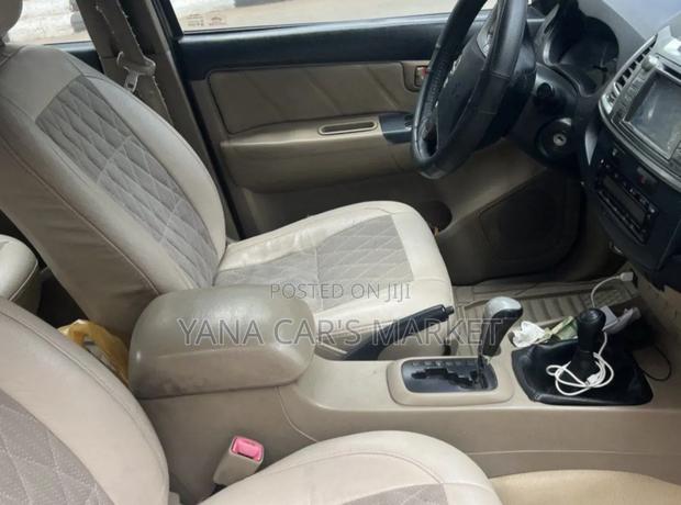 Toyota Hilux 2014 Silver