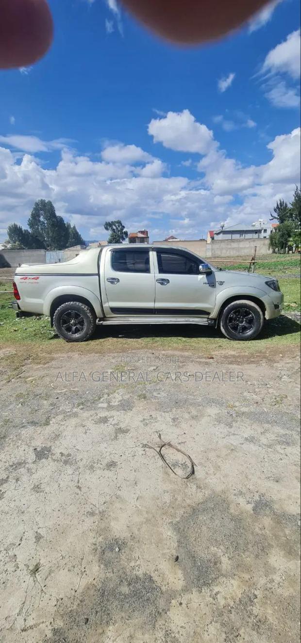 Toyota Hilux 2008 Silver