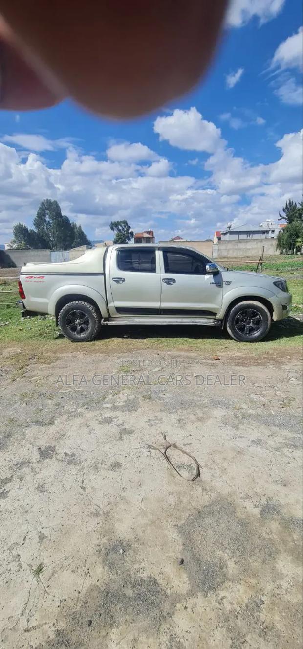 Toyota Hilux 2008 Silver