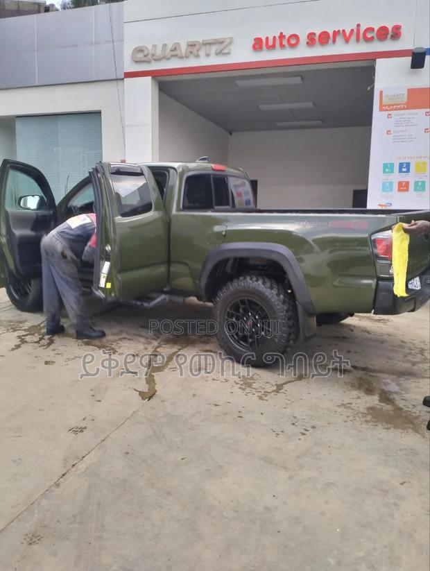 Toyota Tacoma 2022 Green