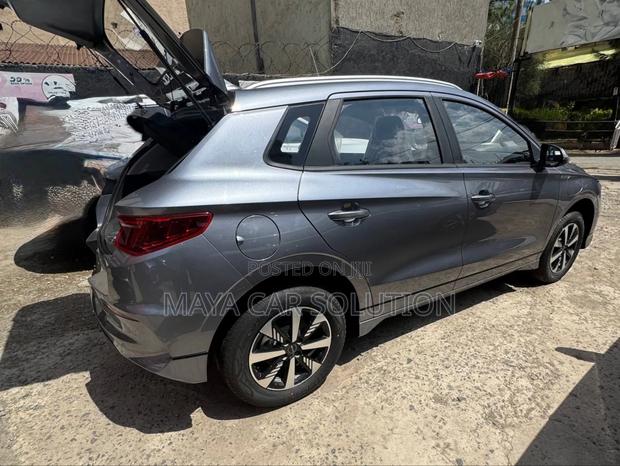 New BYD E2 43 kWh 94 hp FWD 2025 Gray