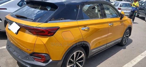 Bestune T77 1.2 FWD 2021 Yellow