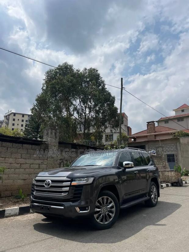 Toyota Land Cruiser 2023 Black