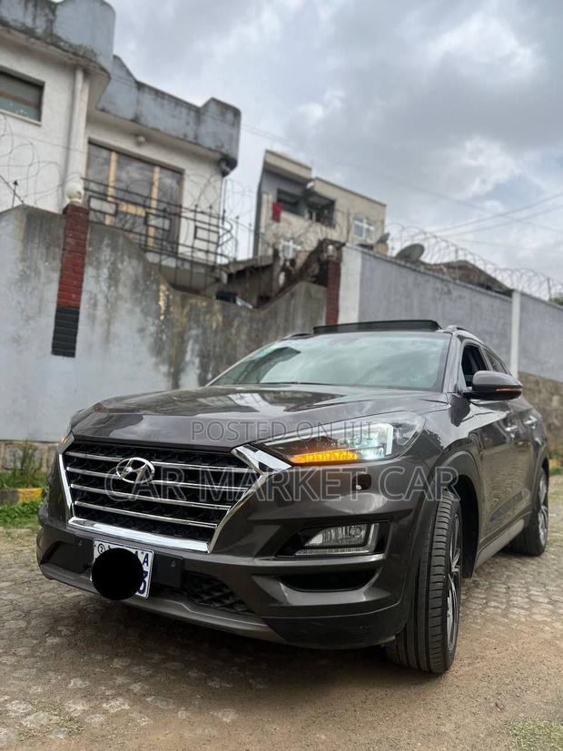 Hyundai Tucson Sport FWD 2019 Gray