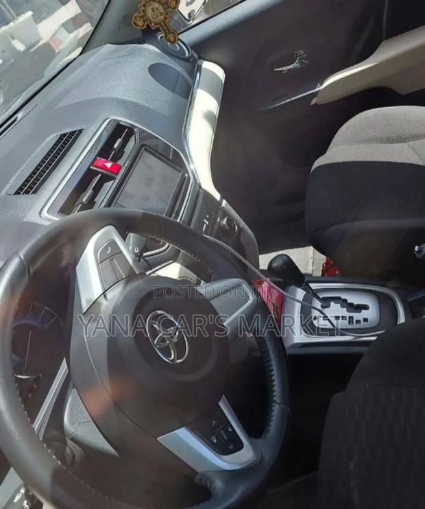 Toyota Rush 2020 Gray