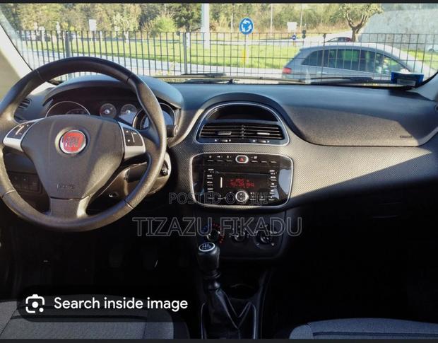 Fiat Punto 2011 Silver