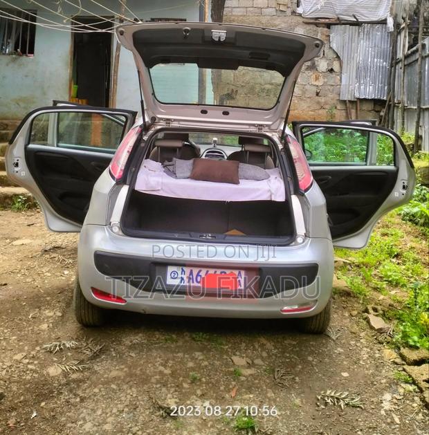 Fiat Punto 2011 Silver