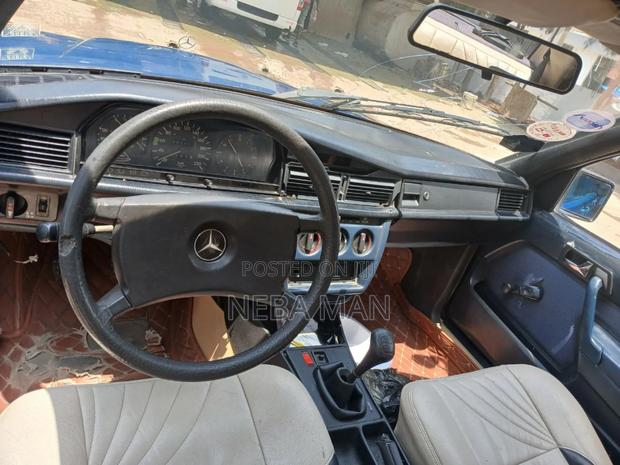 Mercedes-Benz 190 E 2.5 Evolution II 1990 Blue