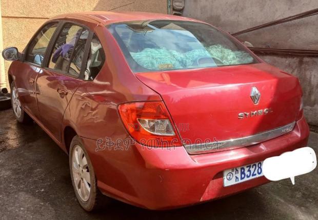 Renault Super 2011 Red