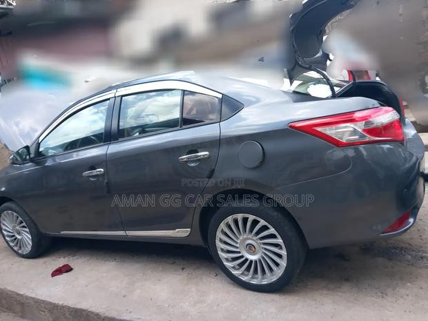 Toyota Yaris 2014 Matt Black