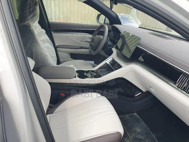 New BYD Song Plus 2024 Ivory