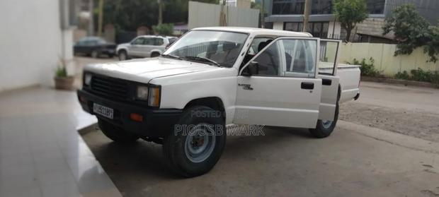 Mitsubishi L200 Double Cab 2.0 4WD 1999 White
