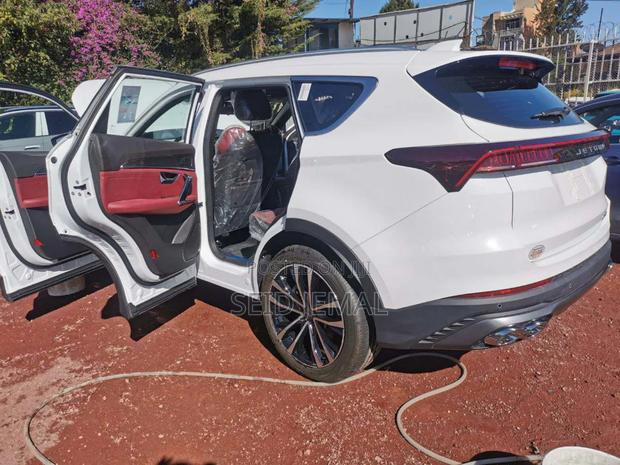 New Jetour X70 Plus 2023 White