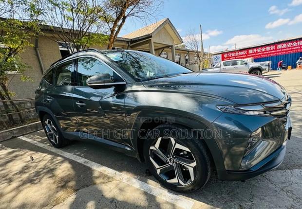 Hyundai Tucson 2023 Green