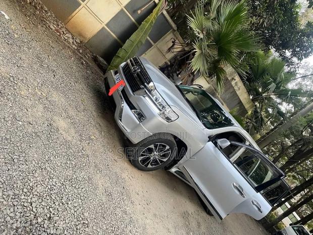 Toyota Land Cruiser 2008 Silver