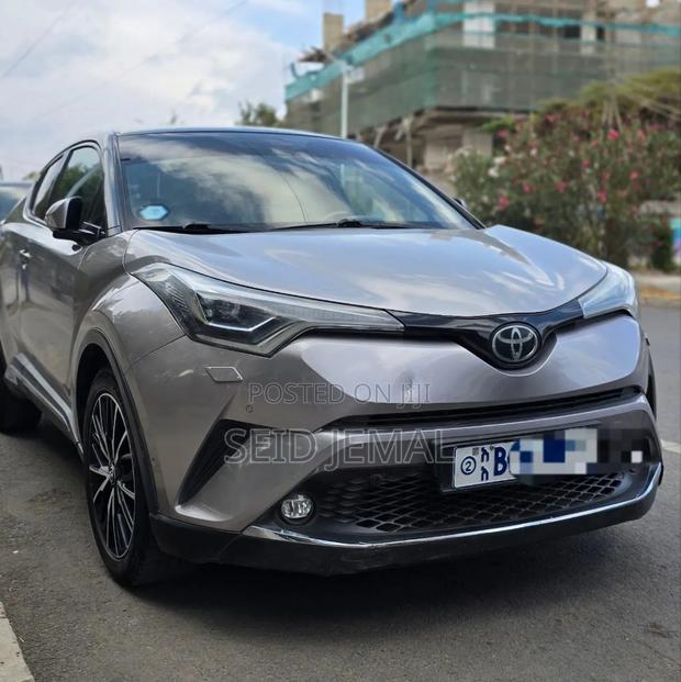 Toyota C-HR 2017 Silver