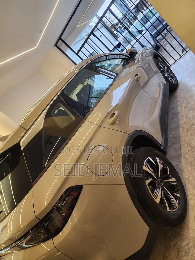 New BYD Seal DM-i 2025 Off white