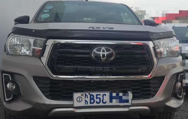 Toyota Hilux 2019 Brown