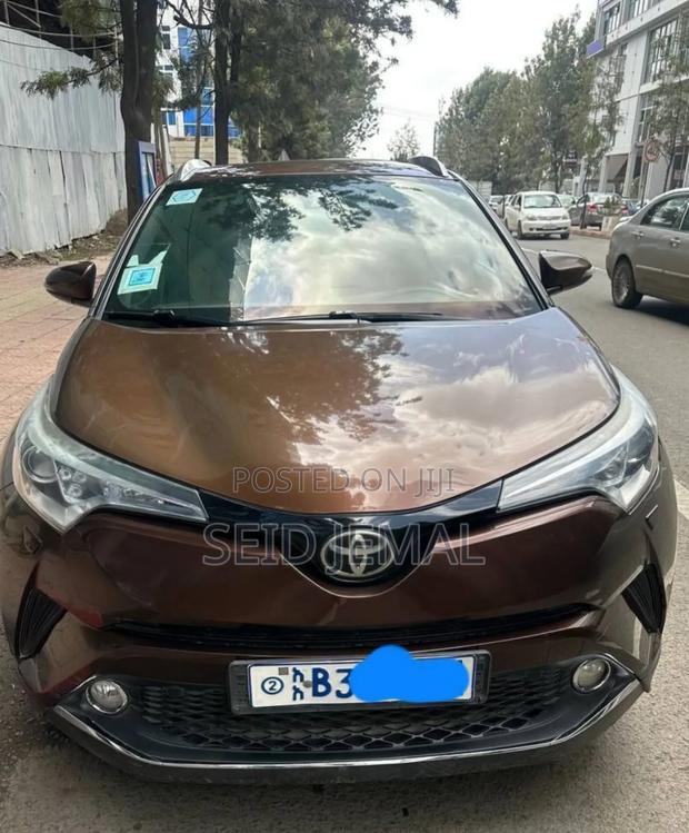 Toyota C-HR 2018 Brown