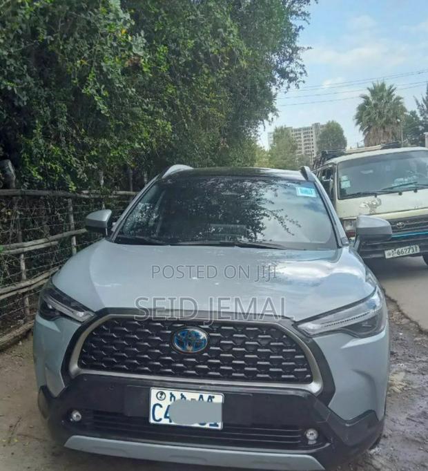Toyota Corolla Cross Hybrid 2023 Gray