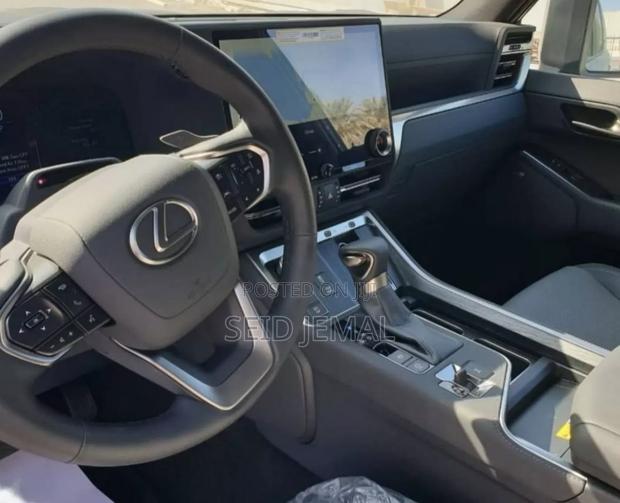 New Lexus GX 2025 Gray