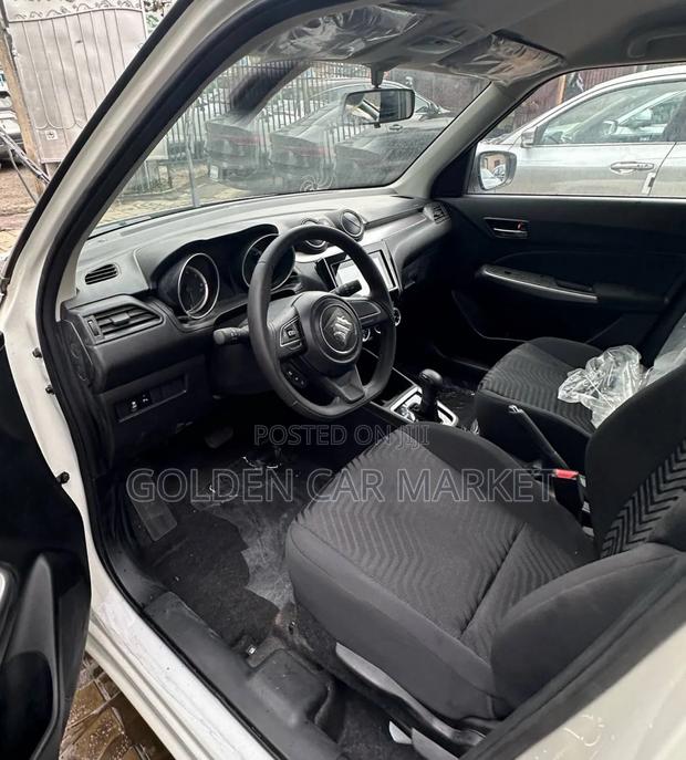 New Suzuki Swift 2023 White