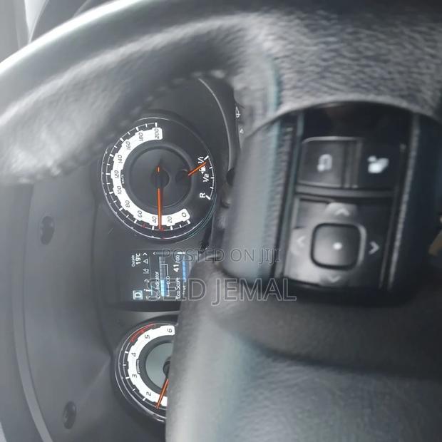 Toyota Hilux 2020 Gray