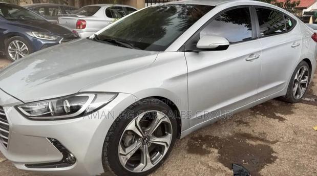 Hyundai Avante 2016 Silver