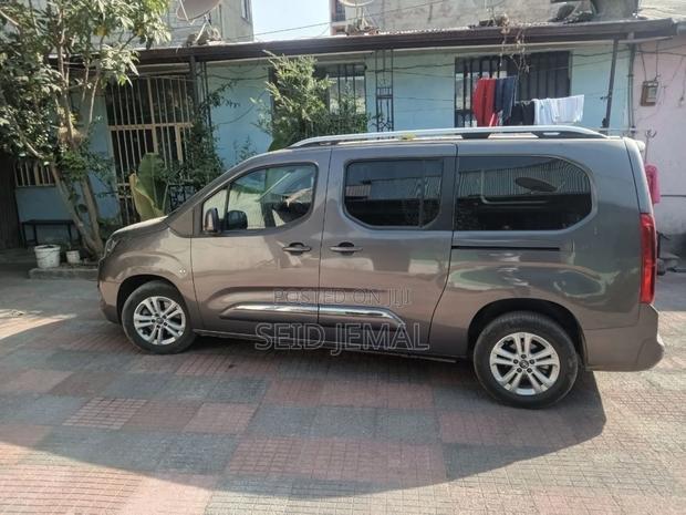Toyota Lite-Ace 2019 Gray