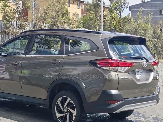 Toyota Rush 2020 Gray