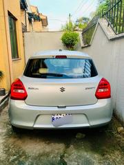 Suzuki Swift 2021 Silver for sale