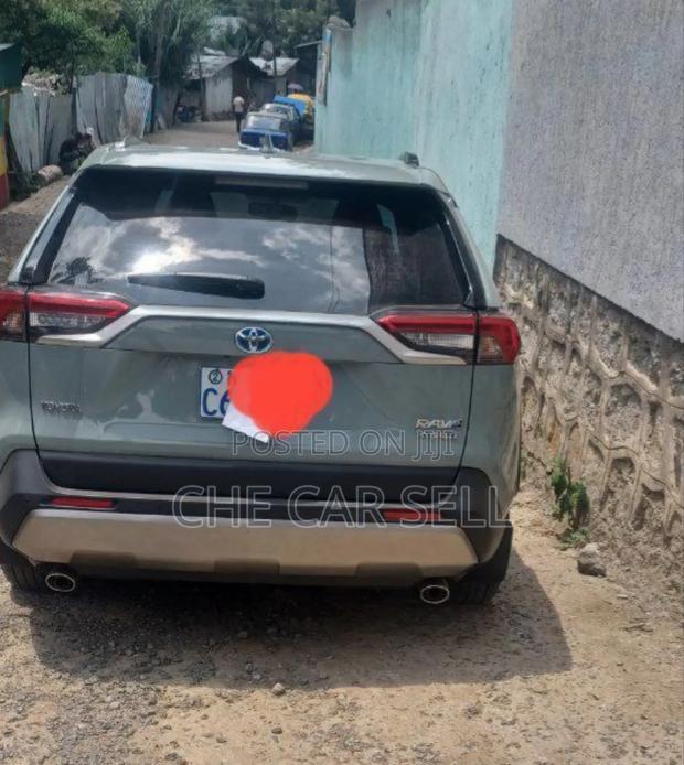 Toyota RAV4 2024