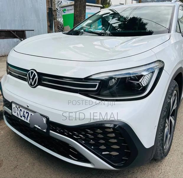 Volkswagen ID.6 2021 White