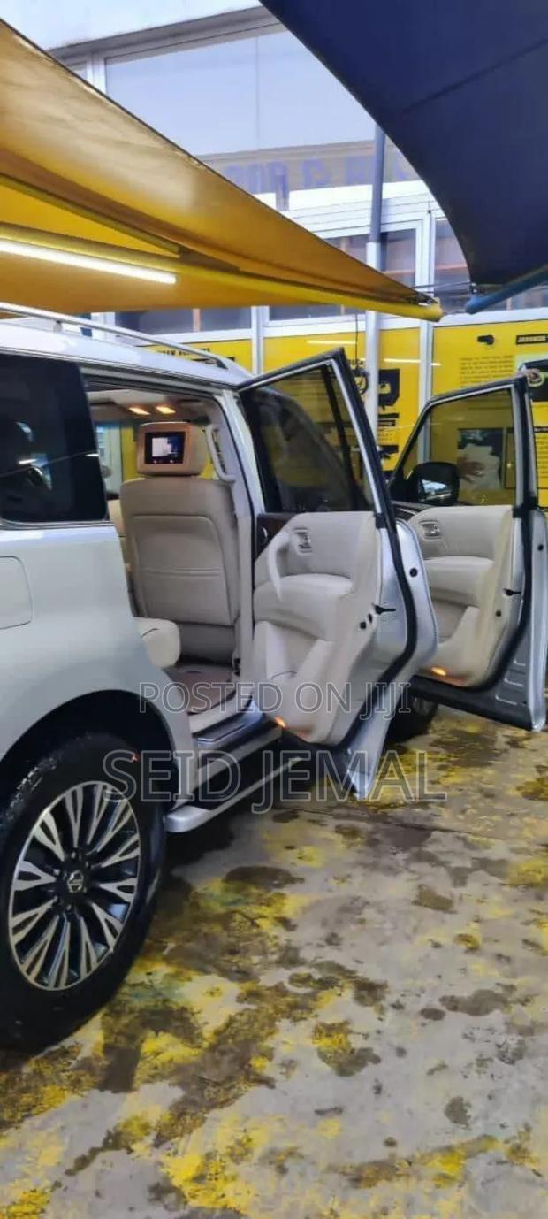 Nissan Patrol 2017 Silver