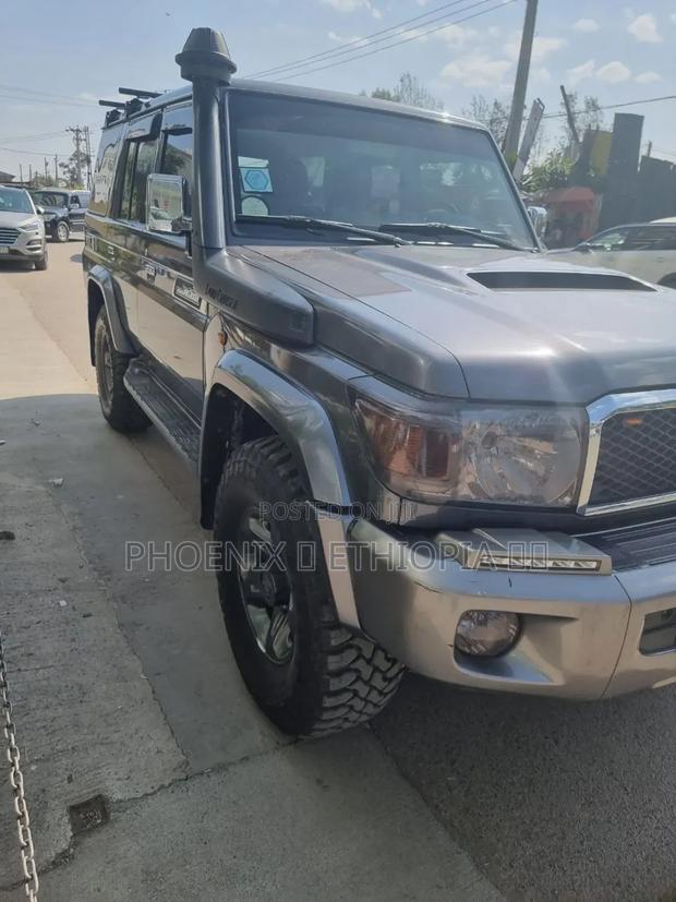 Toyota Land Cruiser 2021