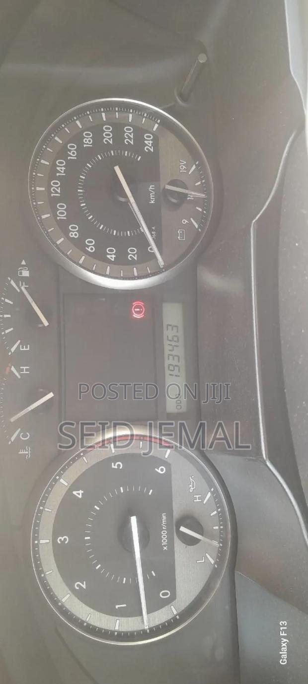 Toyota Land Cruiser 2009 White
