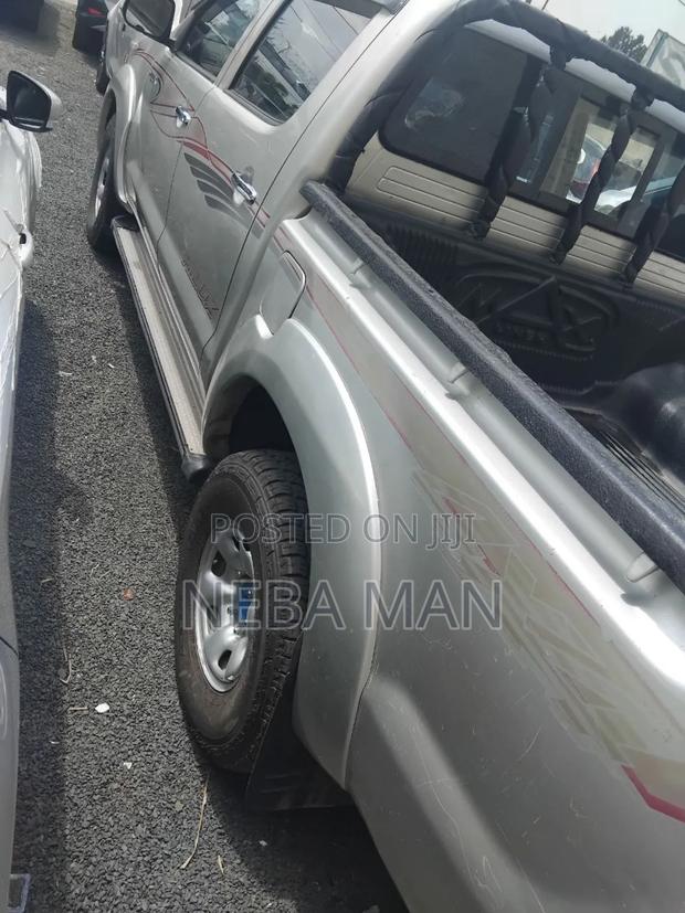 Toyota Hilux 2014 Silver