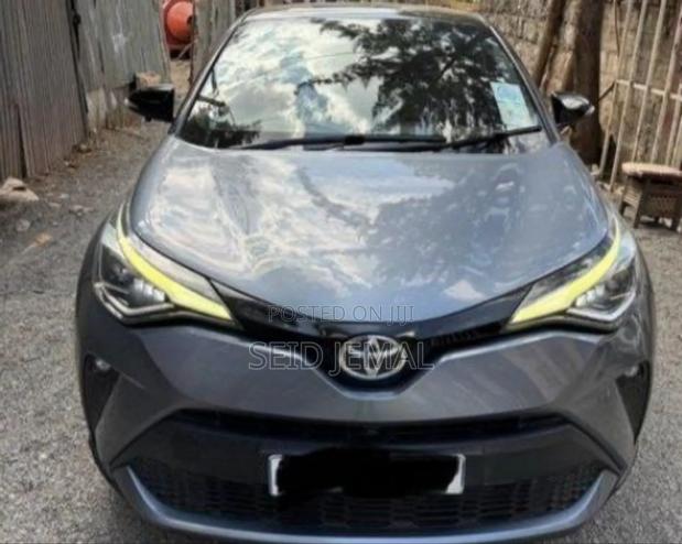 Toyota C-HR 2021 Silver