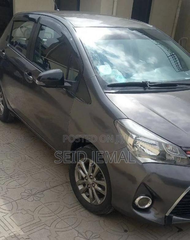 Toyota Yaris 2014 Gray